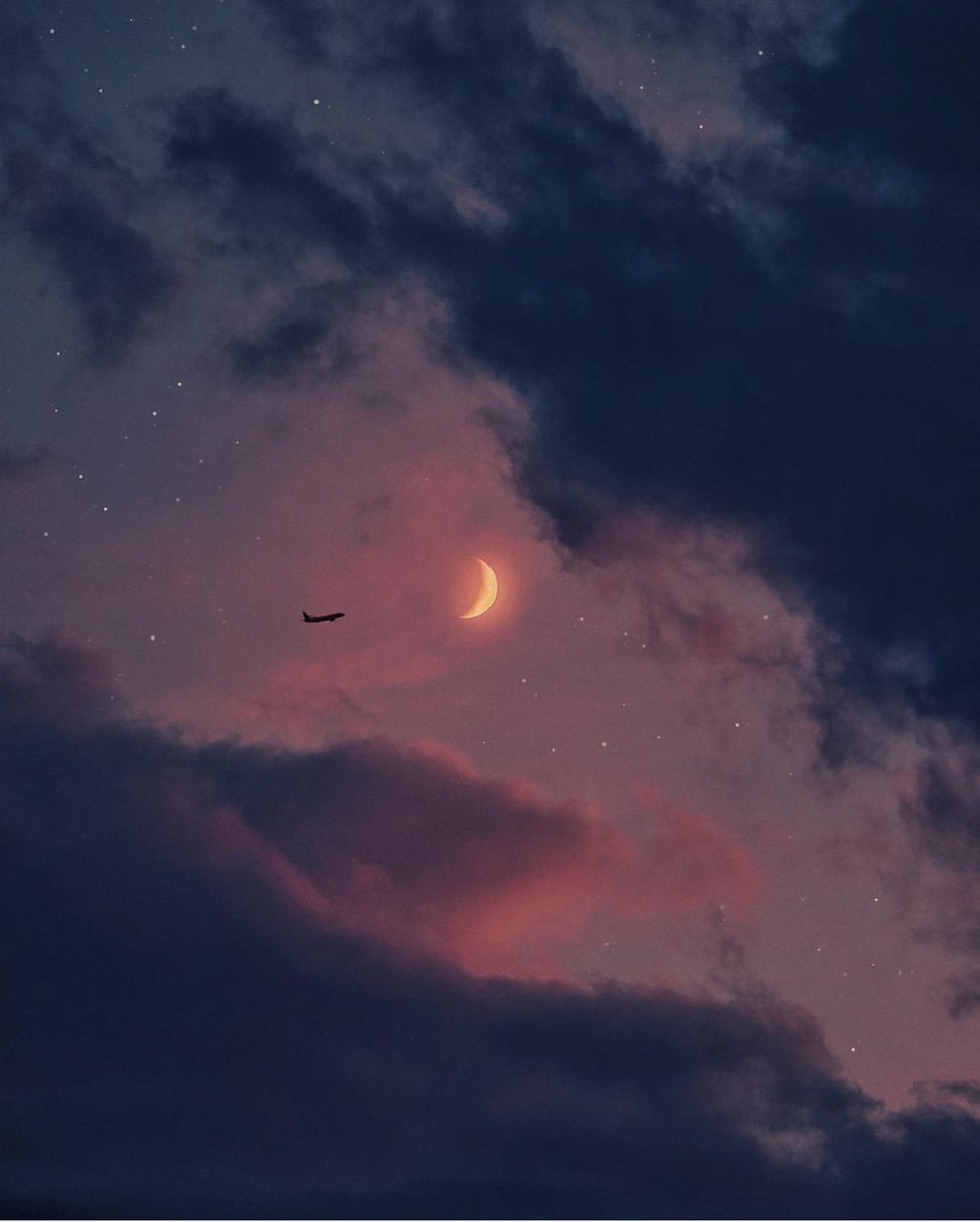 Between the stars and the sky! 

Shoutout to @arjunsun for this amazing shot! 📸