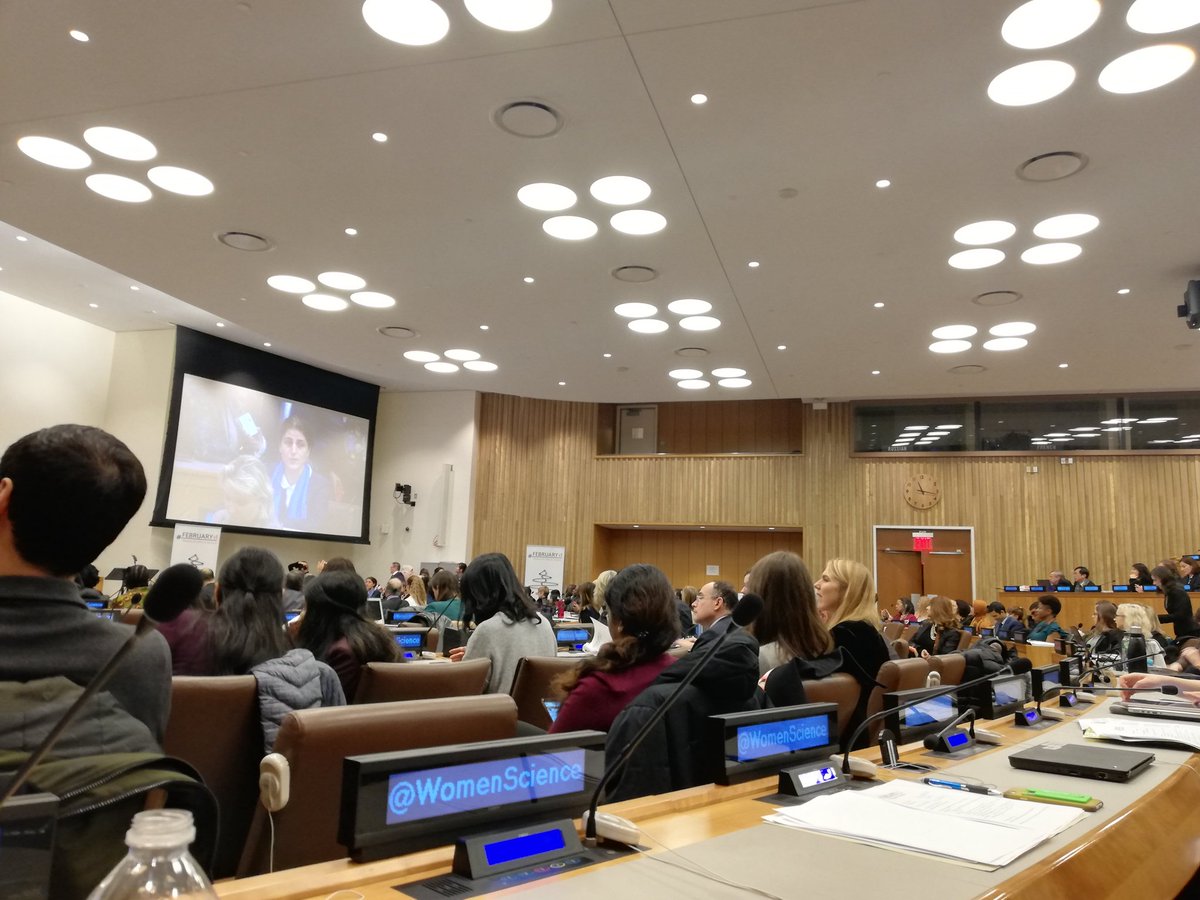 RosariiGriffin's tweet photo. Female participants contributing to the debate about gender parity, the barriers (social, economic, cultural) and lack of opportunities (progression, promotion and visibility) of women in science, including the social sciences and STEM. #ICORSA #UCCRSA #WomenInScience https://t.co/cv0IgInW5O
