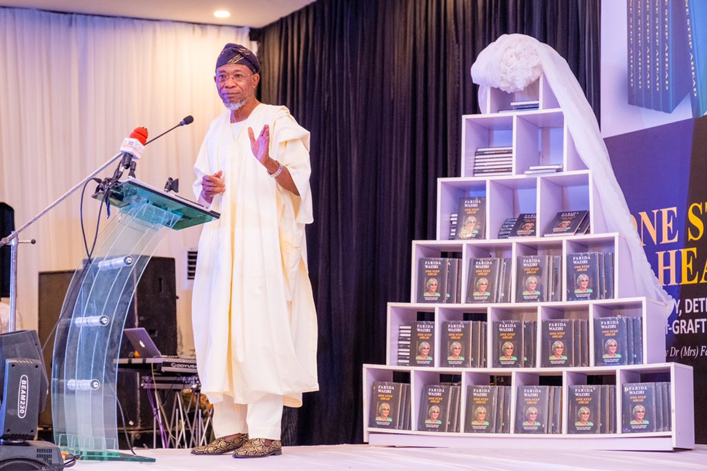raufaregbesola's tweet photo. I represented Pres. @MBuhari at the launch &amp; public presentation of a book titled, “One Step Ahead: Life Of A Spy, Detective And Anti-Graft Czar,” written by the former Chairman of @OfficialEFCC, Mrs. Farida Waziri at the Sheraton Hotel, Abuja.

📷: @itsdolapojulius https://t.co/iSvTviBOaS
