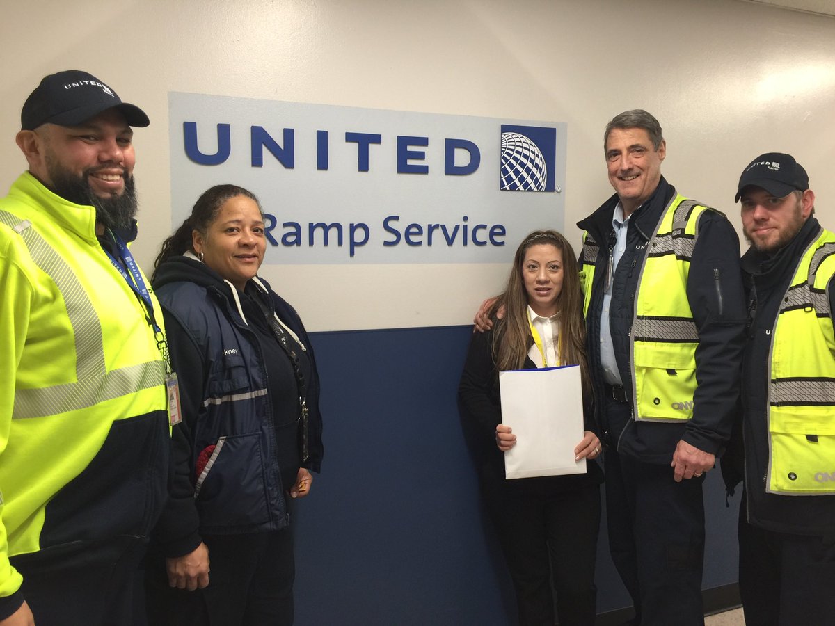 Elizabeth Jimenez receiving her 20 year Milestone Certificate. She’s now starting the second half of her career with the ATW department. Best wishes Elizabeth. ⁦⁦@weareunited⁩