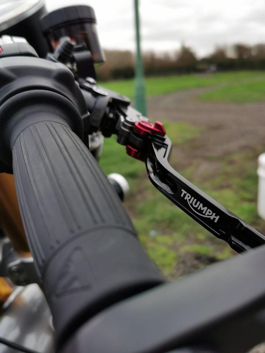 Hishine01's tweet photo. These I really like, @UKTriumph awesome #ThruxtonR  after a thorough clean followed by @XCPPRO anti-corrosion. #bikedetailing #motorbikedetailing #bikevaleting #thebikedetailer #bikecleaning #bikers #triumph #CafeRacer #ohlins #motorcycle https://t.co/YcixZ8XUAI
