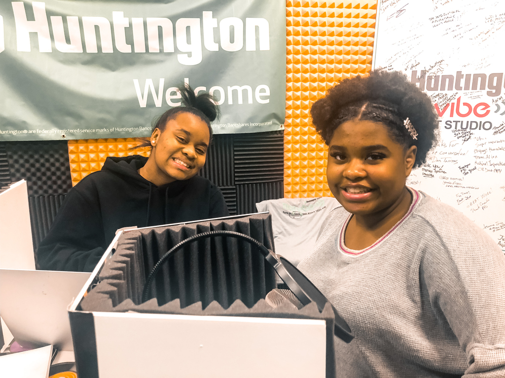 1NorthsidePgh's tweet photo. Last Thursday, Northside students took part in a Career Exploration Day with businesses in the Northside, including the Pittsburgh Pirates, National Aviary, CCAC, Pittsburgh Tech Council, & more! #education #OneNorthsidePgh #Northside #students #careerexploration https://t.co/6jvZvShJmz