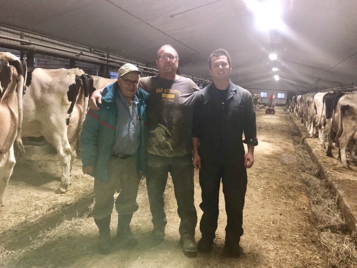 CindyDayWeather's tweet photo. My dad will be 85.  He spent all day Sunday in the barn with my brother...working on the silo unloader.  Thanks dad for making me who I am. Thank a farmer!  #CdnAgDay2020 #farmlife #dairyfarming https://t.co/6Ia3z0mw9E