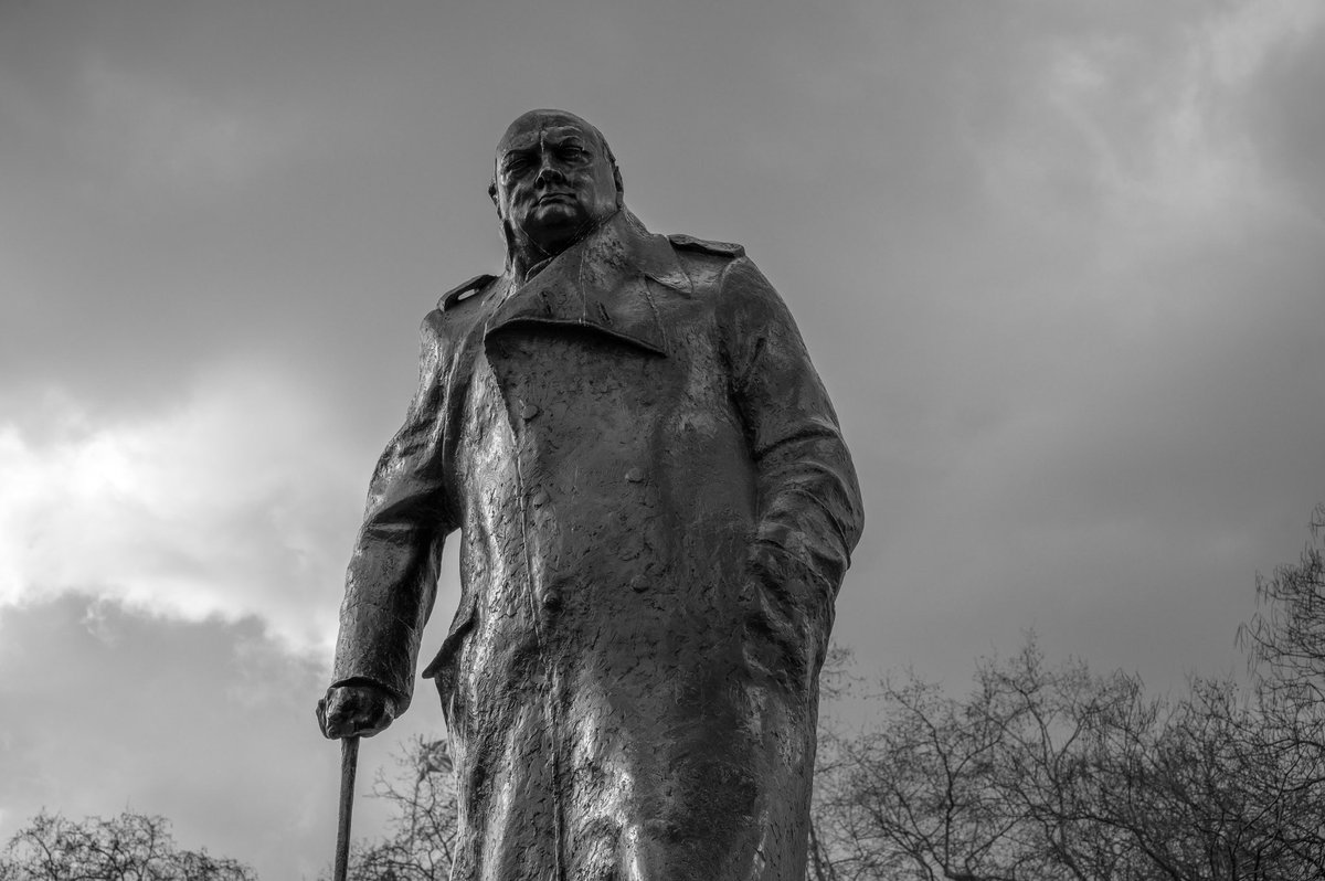 [THREAD]  #PictureOfTheDay 11th February 2020: Sir Winston  #photooftheday  #Churchill