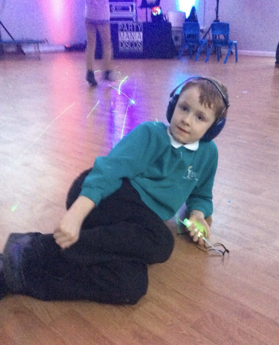 IvesonPrimary's tweet photo. Yr4, Yr5 and Yr6 are having a sing off! Boys vs girls...think the boys might have won that one!π€ π΅ #ks2valentinesdisco #singoff #competing #community #ivesonessentials https://t.co/ZvtBwpDLDR