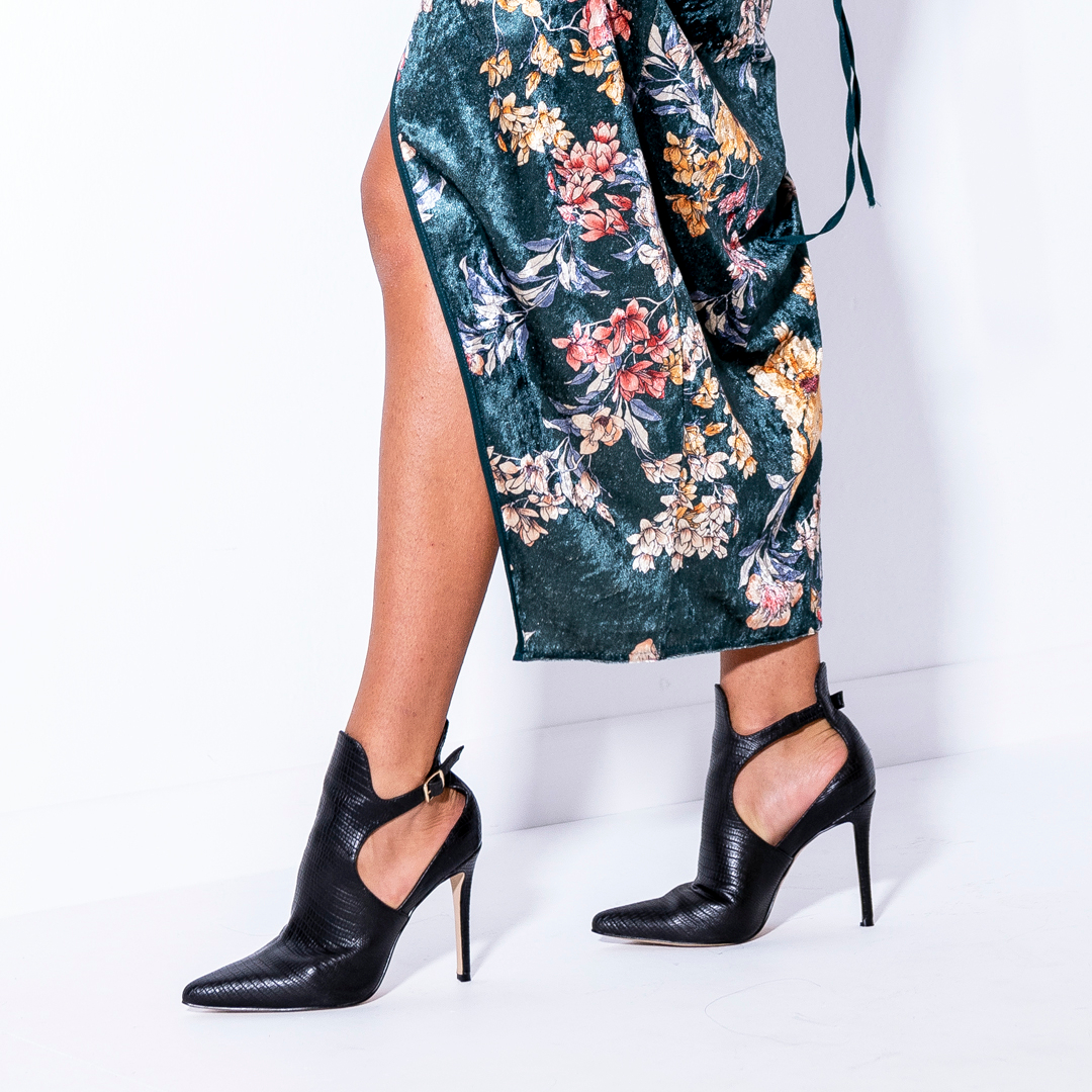 Hace un día perfecto para lucir nuestros tacones favoritos ⁠
¿Te animas? 🤩
bit.ly/tacon-jessica