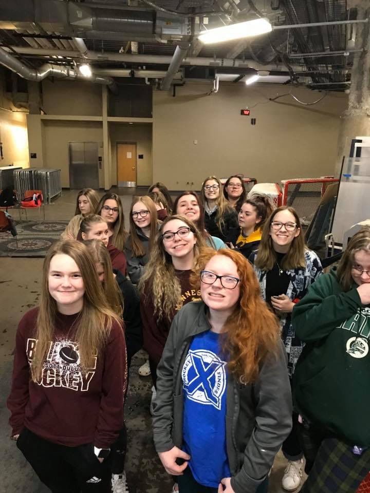 Railway kept up their tradition of singing the National Anthem for UMD Women’s Hockey on Friday! Way to go! #RailStrong