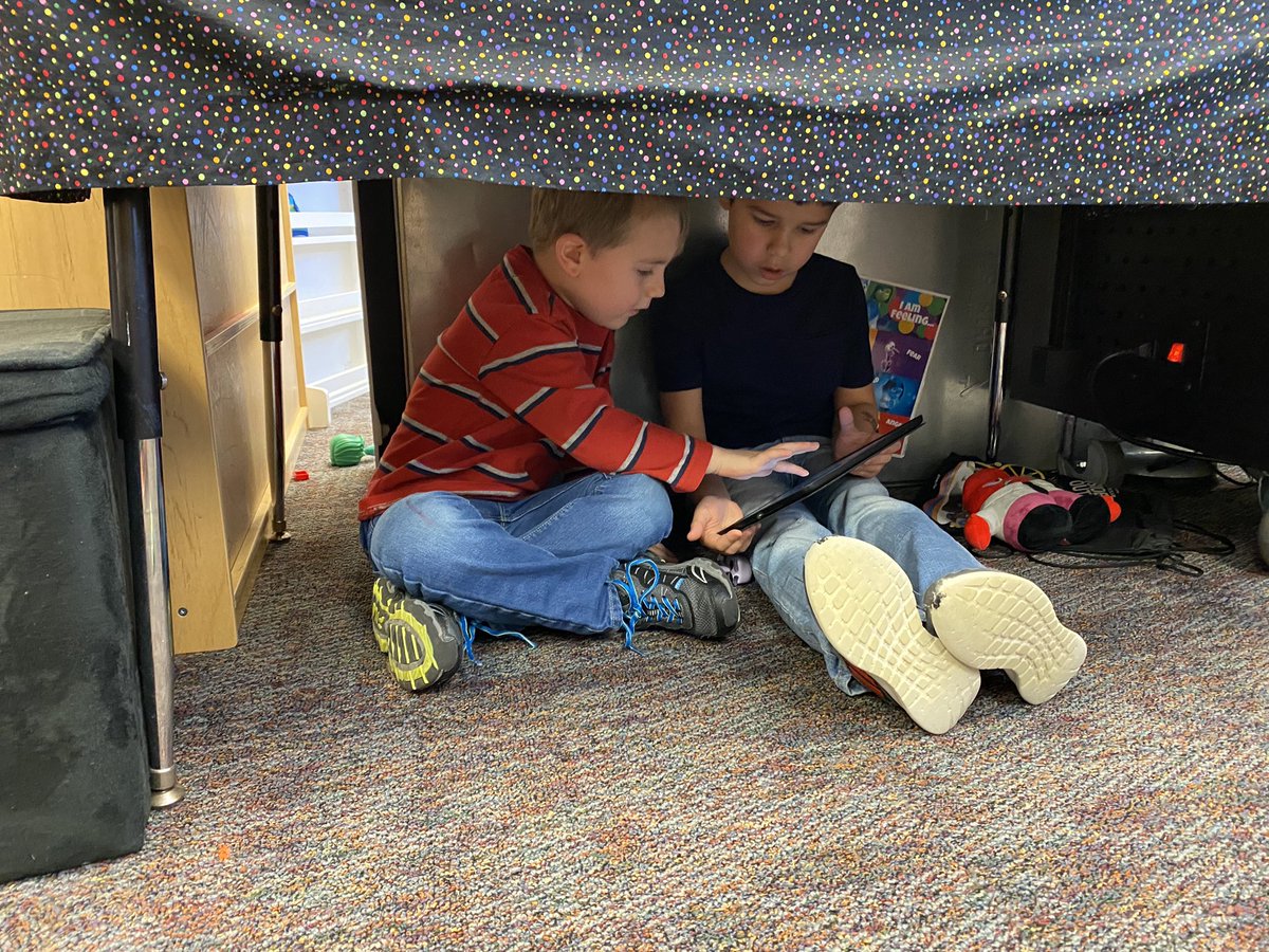 We loved working in partners to solve subtraction problems using our <a href="/nearpod/">Nearpod</a> app. #flexibleseating #BlendedLearning <a href="/principalRiley/">Mary Riley</a> <a href="/SREFalcons/">Sunset Ridge Elem.</a> @BVBlendED