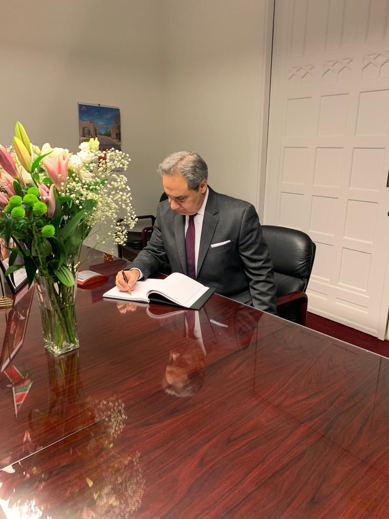 AmbAlaaHegazy's tweet photo. Presenting condolences for passing away of former Kenyan President Daniel Arap Moi at the kenyan embassy is in #Stockholm https://t.co/BFNwmvn0Uj