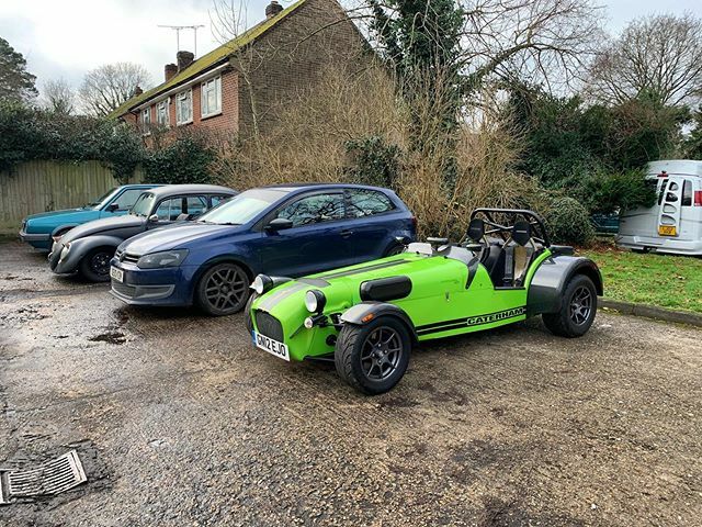 racebreakfix's tweet image. R500 on semi slicks? In winter? A braver man than I 😳 ift.tt/38e7LdD