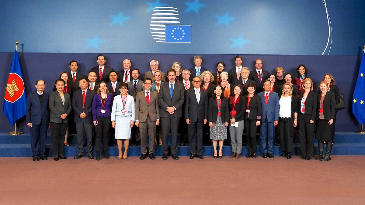 Two-day meeting between the EU & Southeast Asian partners The EU & ASEAN are committed to upgrading our relations: ⚖️Strengthening rules-based multilateralism 🌏Climate action 💶Increasing trade 💥Tackling global/regional security challenges Read more: europa.eu/!NX76Kp