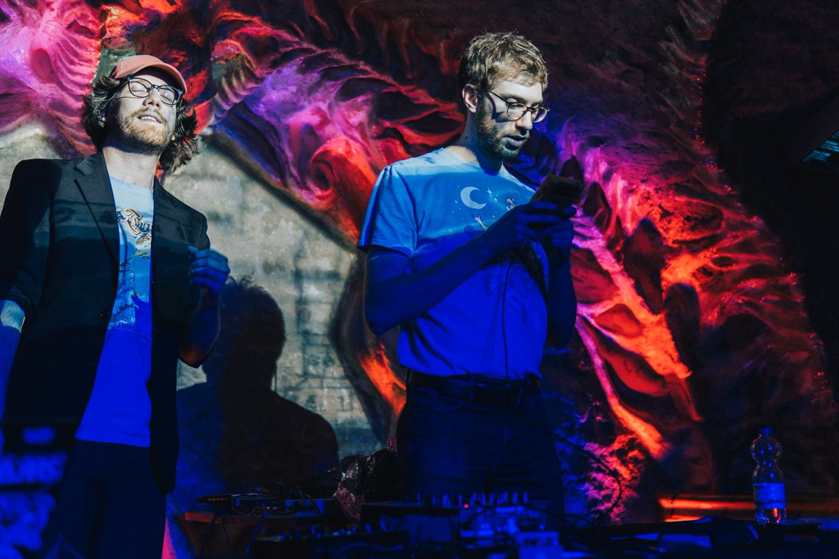 hardcoresoftboy's tweet image. Experiencing pure bliss at 8Bit-Breakdown while @Klirre8bit is performing “Pink Punk” from his newest EP “Crush”. (Photo Credit goes to Quentin Branche)