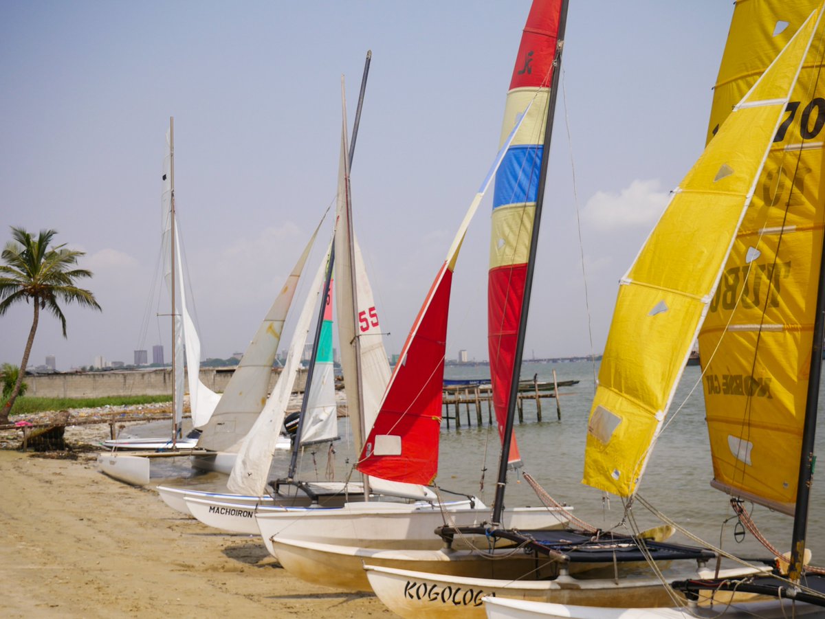 levoyageducalao's tweet photo. Nouvelle belle découverte à #Abidjan : le Club de Voile et ses sympathiques skippers qui vous emmènent naviguer sur la #lagune #Ebrié. Je recommande en famille, c'est top!
#cercledevoiledabidjan #laguneebrie https://t.co/VhkGpHhhYA