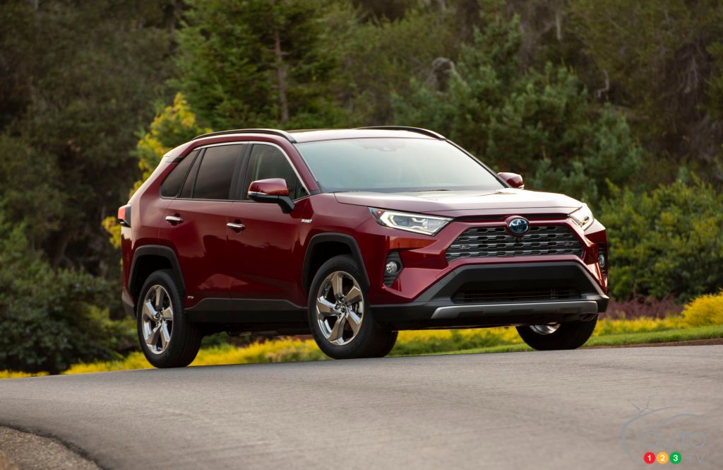 auto123_fr's tweet photo. #Toyota rappelle 52 000 véhicules, dont 8214 au Canada #Auto123 https://t.co/zk5LkXkalv https://t.co/JobeNCxKnb