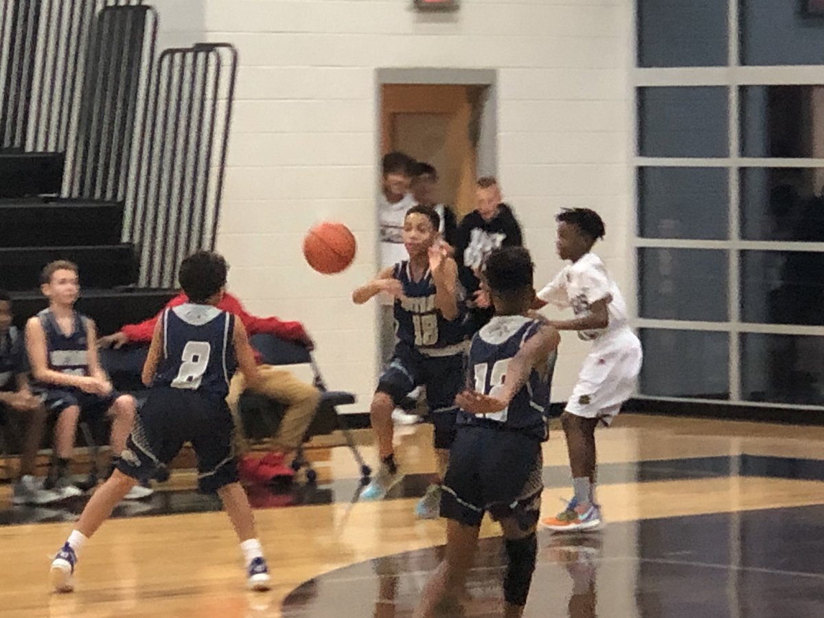 BobcatAP6's tweet photo. Four bobcats are key players on the @MetzMiddle boys JV basketball team!! We love supporting our students in and out of the building!! Awesome win against @MpMiddle! #MayfieldISproud https://t.co/bv2HahKxeS