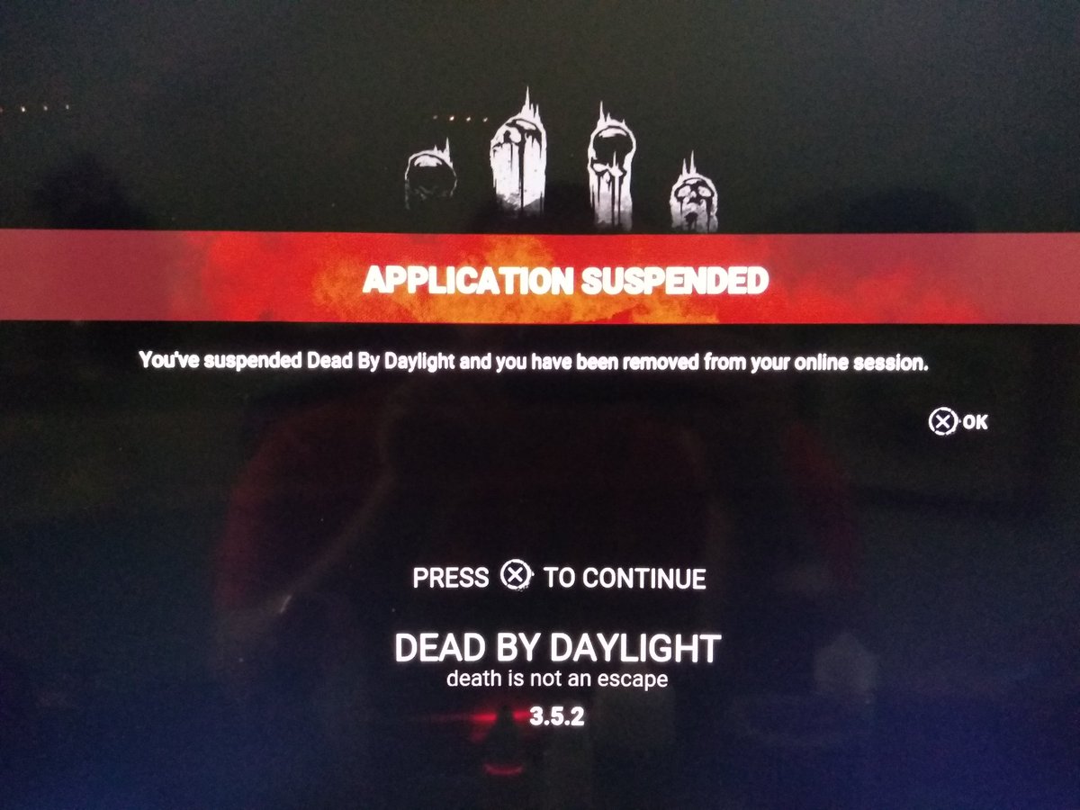 CubbyPanda1's tweet image. I nearly have a heart attack every time I see this screen. @DeadByBHVR can you please change the wording of this? Lol #ps4problems