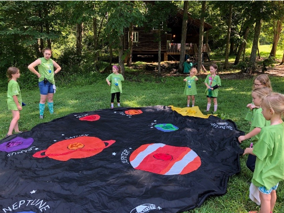 CCBluegrass's tweet photo. To celebrate our 40th year we’re sharing 40 agency stories made possible through your generous support of CCB. First-up, the Girl Scouts of Kentucky’s Wilderness Road where Kadi, local 4th grader, was able to attend a STEM workshop. 

Full Story: https://t.co/yF8g5sbZV1 https://t.co/N2vwNUawT5