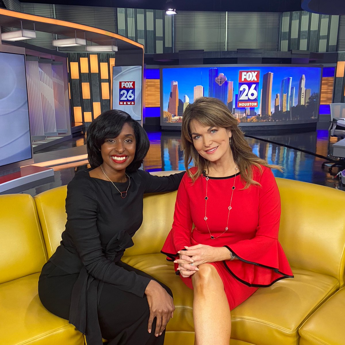 #ICYMI: Executive Director of the Hines Center, Danielle Fanfair, sat down with Melissa Wilson FOX 26 on FOX 26 Houston to share 3 mobile apps to help you beat stress and anxiety. bit.ly/3brawKx

What apps help you get through tough days? 

#HinesCenter #GetCentered
