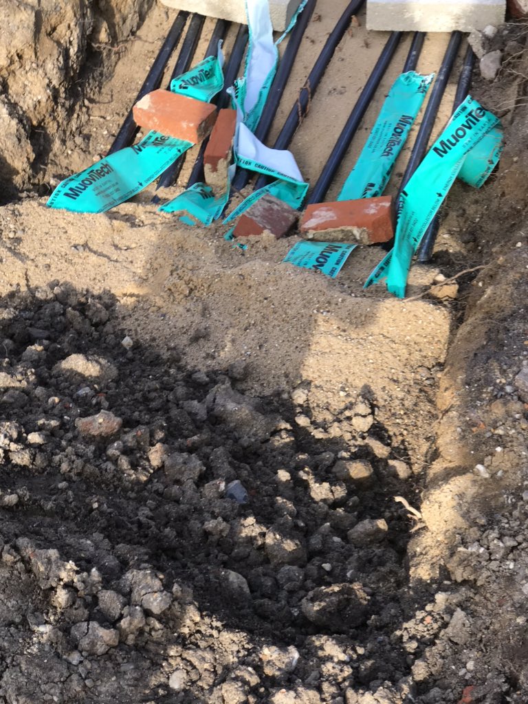 greenfenergy's tweet photo. Another spot on delivery from @UKMuovitech for a @NIBEEnergy #gshp https://t.co/5MgUyi85I3