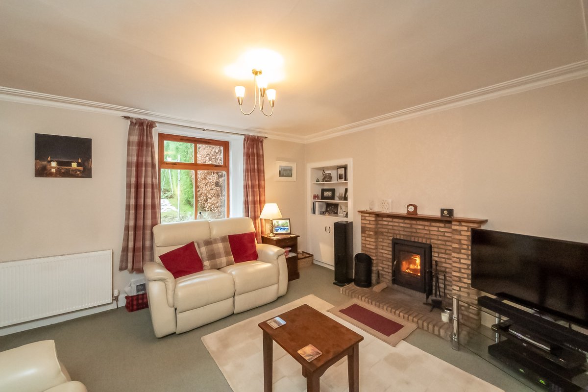 AC_Perth's tweet image. #ForSale #New Jessiefield, 88 Willoughby Street #Muthill #Crieff
O/O £280,000 by @AC_Perth on @rightmove @Zoopla @OnTheMarketCom 
acandco.com/property/detai…