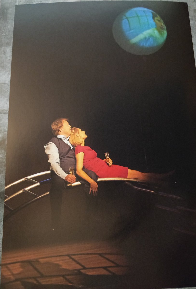 Vanmiddag de indrukwekkende toneelvoorstelling #LastigeOuders gezien. Over ouders van een zorgintensieve zoon met een hoofd vol herrie. Over de muren waar ze tegenaan lopen. Dank <a href="/kinderhospice/">kinderhospice</a> en <a href="/WelzijnBvld/">Welzijn Barneveld</a>