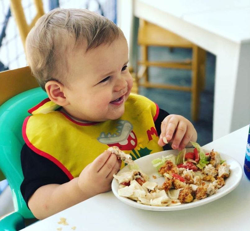 Start 'em young! Taqueria del Sol never disappoints even the pickiest (and tiniest) of eaters 😊 📷 <a href="/AdamPinney/">Adam Pinney</a>