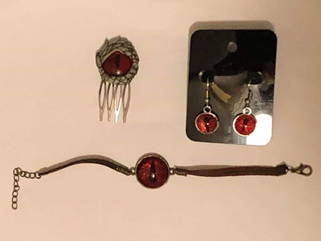 magicaconsortum's tweet photo. The people over at The Obsidian Sithin are at it again, and have decided to donate some more.

This time its a set of fun jewelry, you'll also be able to find this at their booth during Pagan Picnic. https://t.co/AuQ82v2iyz