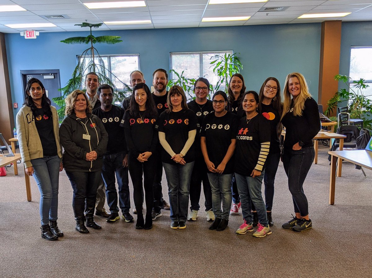 MastercardSTL's tweet image. Thank you to all of our STL employee volunteers! #Givingback to our local schools @FrancisHowell - inspiring our next generation of #technologists!