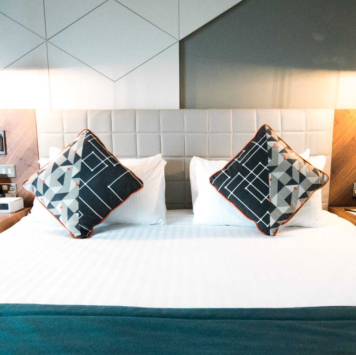 MPW_Birmingham's tweet image. Looking to explore our stunning city? 😉

Why not enjoy our amazing #SundayStay package at @HotelIndigoBham - start the day off with a delicious breakfast and spend the evening wining and dining in our restaurant with £50 per person! 😮🙌

➡️ ow.ly/boqh50xQZVR