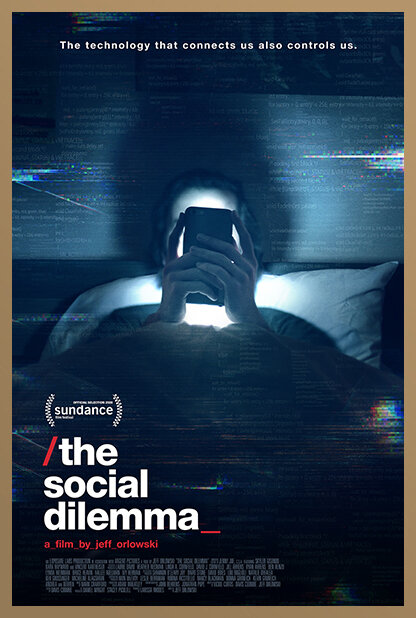 levmauc's tweet photo. Sobre la información, fotografías y mensajes que compartimos en nuestras redes. También sobre los micrófonos abiertos, la manipulación y la desconexión de la realidad. THE SOCIAL DILEMMA promete ser el documental más aterrador de 2020 sobre el uso de las redes sociales. https://t.co/pfPHkE79hp