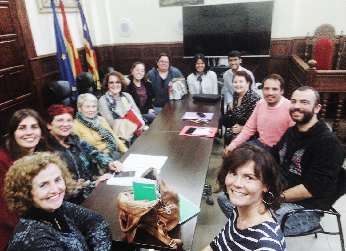 CyRYouth_'s tweet photo. Reunión de esta mañana con la Comissió Intersectorial d’Alcúdia. Un paso más para C&amp;R. Y para todos. ¡Gracias! 🙂 https://t.co/JrdXUG5dym
