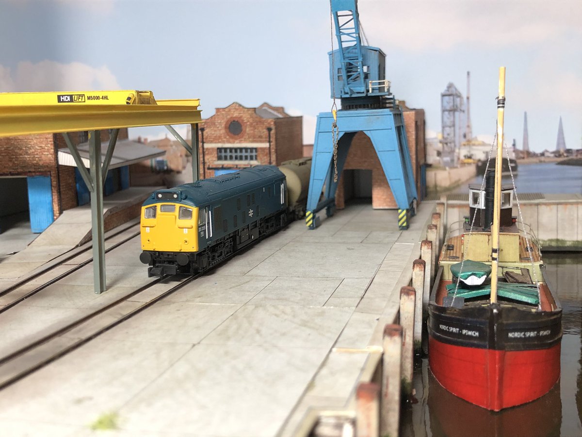 N_Amberfield's tweet photo. Meanwhile 25225 awaits road clearance to go back to the sidings #NGauge #EasternDock https://t.co/9KpeHy4dGR