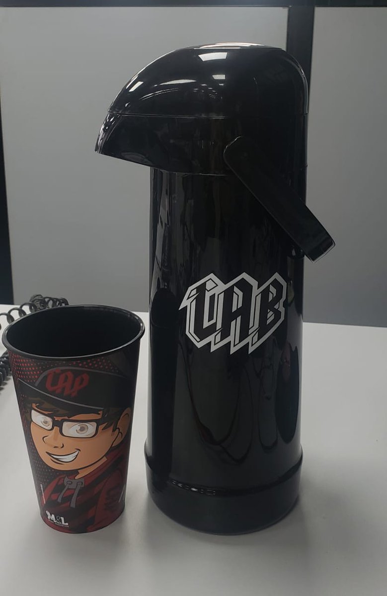 caplab_'s tweet photo. um time com dois vícios: Athletico e café☕️ https://t.co/vMCmVEIA4n