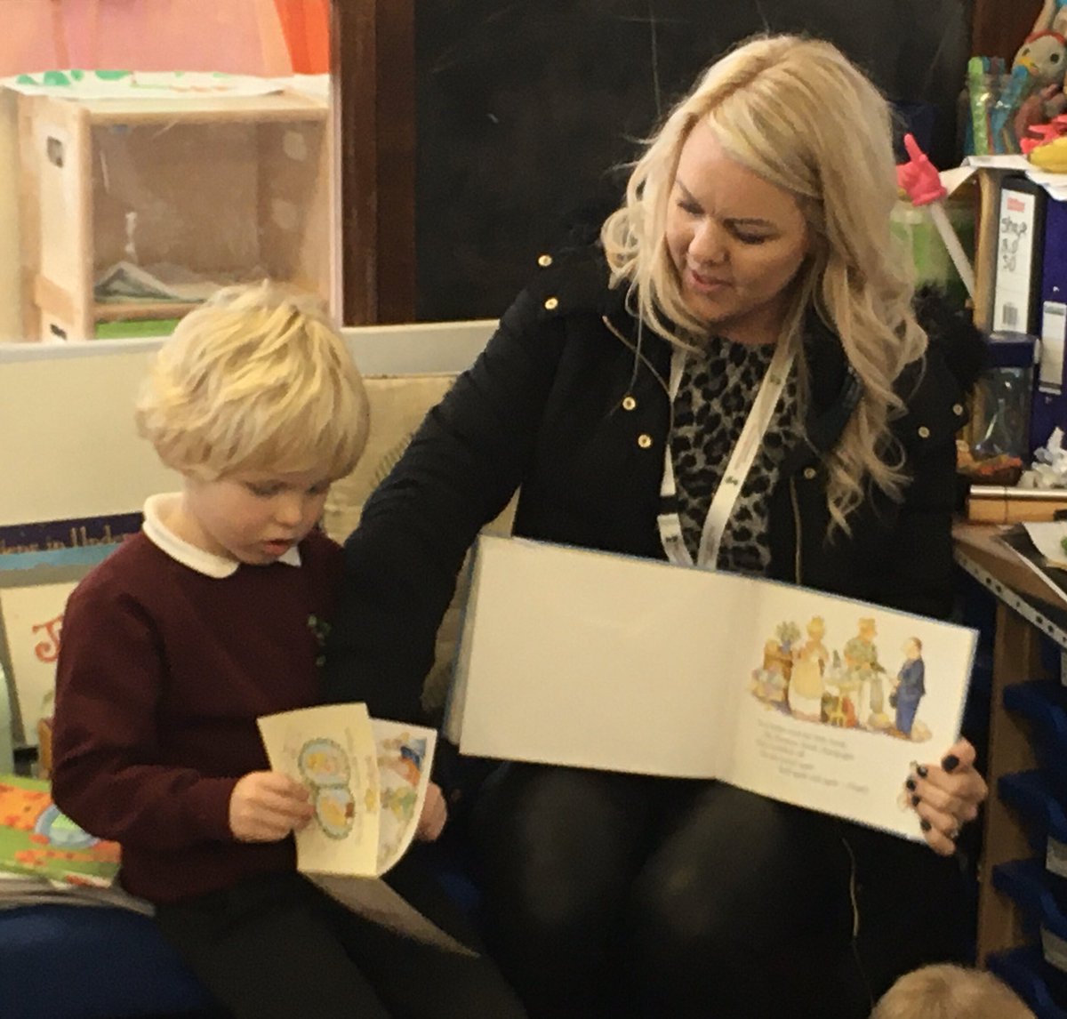 RTurffrey's tweet image. Sharing a well loved bedtime story today ❤️ @AbbotsPrimary #secretreader we are so thankful for everyone embracing this idea and giving it a go 👍 keep them coming