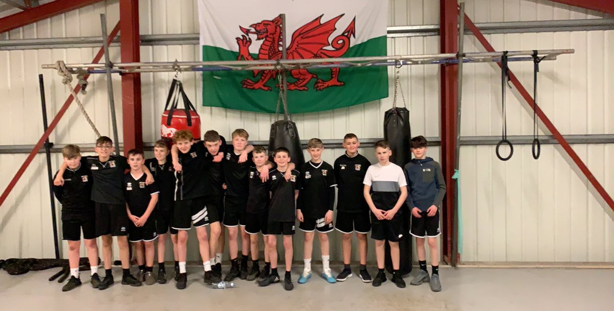 <a href="/CefnDruids/">Cefn Druids FC</a> under 13s after there conditioning session tonight top effect lads ⚽️👏🏻