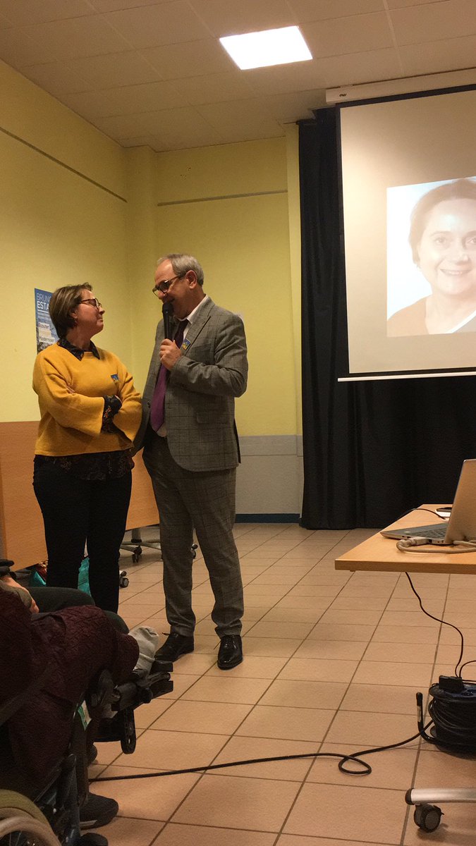 Corinne Hervet est accueillante à souhait, c’est le grand sourire d’Épernon 😊