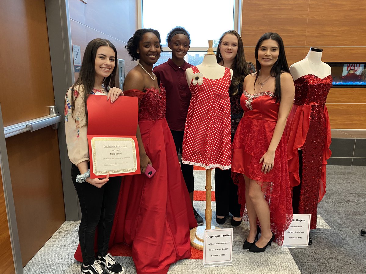 Congratulations to the advance fashion students Allison Mills, Madison Eldridge and Angie Trotter for their placements at the UIW Red Dress Fashion Show. Allison also received a $1000.00 scholarship to UIW. #FutureReady <a href="/SamuelClemensHS/">samuelclemenshs</a> <a href="/scucisd_cte/">SCUCISD CTE</a>