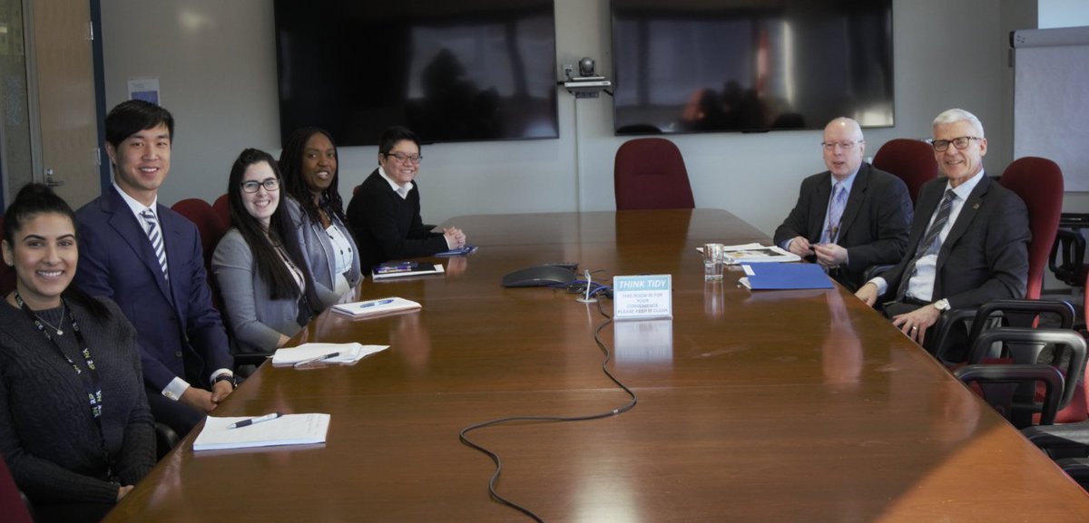 It was a pleasure to speak to <a href="/CanRevAgency/">Canada Revenue Agency</a> employees in Calgary yesterday. //  Ce fut un plaisir de discuter avec les employés de <a href="/AgenceRevCan/">Agence Revenu Canada</a> hier à Calgary.