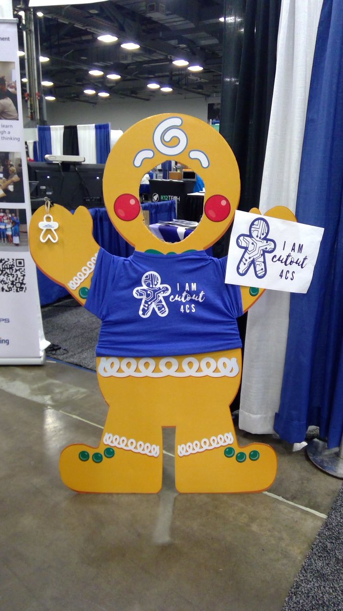 Connect2TLC's tweet image. We&apos;re hanging out with Gingy in Aisle 1200 @ #OETC20 and he&apos;s looking for new CS friends!  Stop by and say hello and learn about some amazing CS resources for the elementary grades!  #CUTOUT4CS #E4TECH @techcorps_org