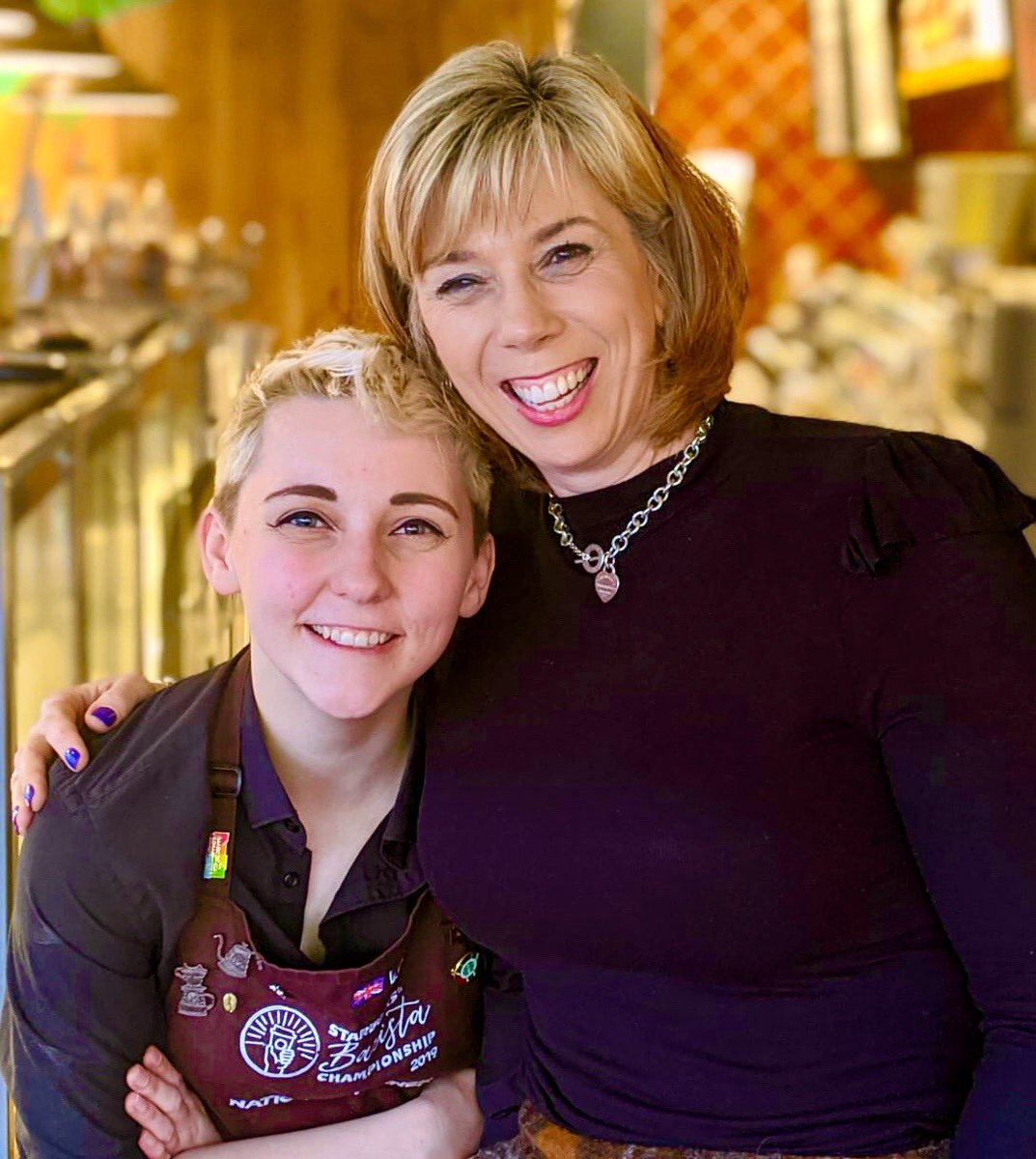 #OneTeam ☕️💚☕️ ⁦<a href="/EuroGaragesLtd/">EG Group</a>⁩ ⁦@RobTod90⁩ ⁦@JorelLive⁩ #DaysLikeThis ... when coffee IS ALWAYS at the heart of everything we do. What a year Lois... what a year! ⁦<a href="/StarbucksUK/">Starbucks UK</a>⁩