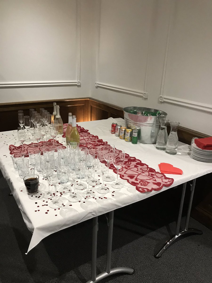 DebenhamsOtt's tweet photo. Thank you to Dawn @makechoccies for providing a #valentines chocolate making workshop this evening for our first Women in Business networking event of 2020! Thank you to all who attended, we hope you enjoyed it. https://t.co/OtMtjkV1Kp