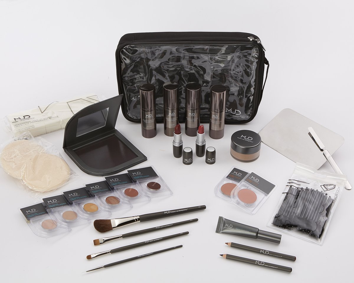 mudschools's tweet image. The right tools are the foundation for any student or pro. @makeupdesignory Fundamentals Kits contain high-quality products that are pigment rich, long lasting &amp;amp; designed to be used in a professional environment. See all our pro kits here: mudshop.com/collections/pr…