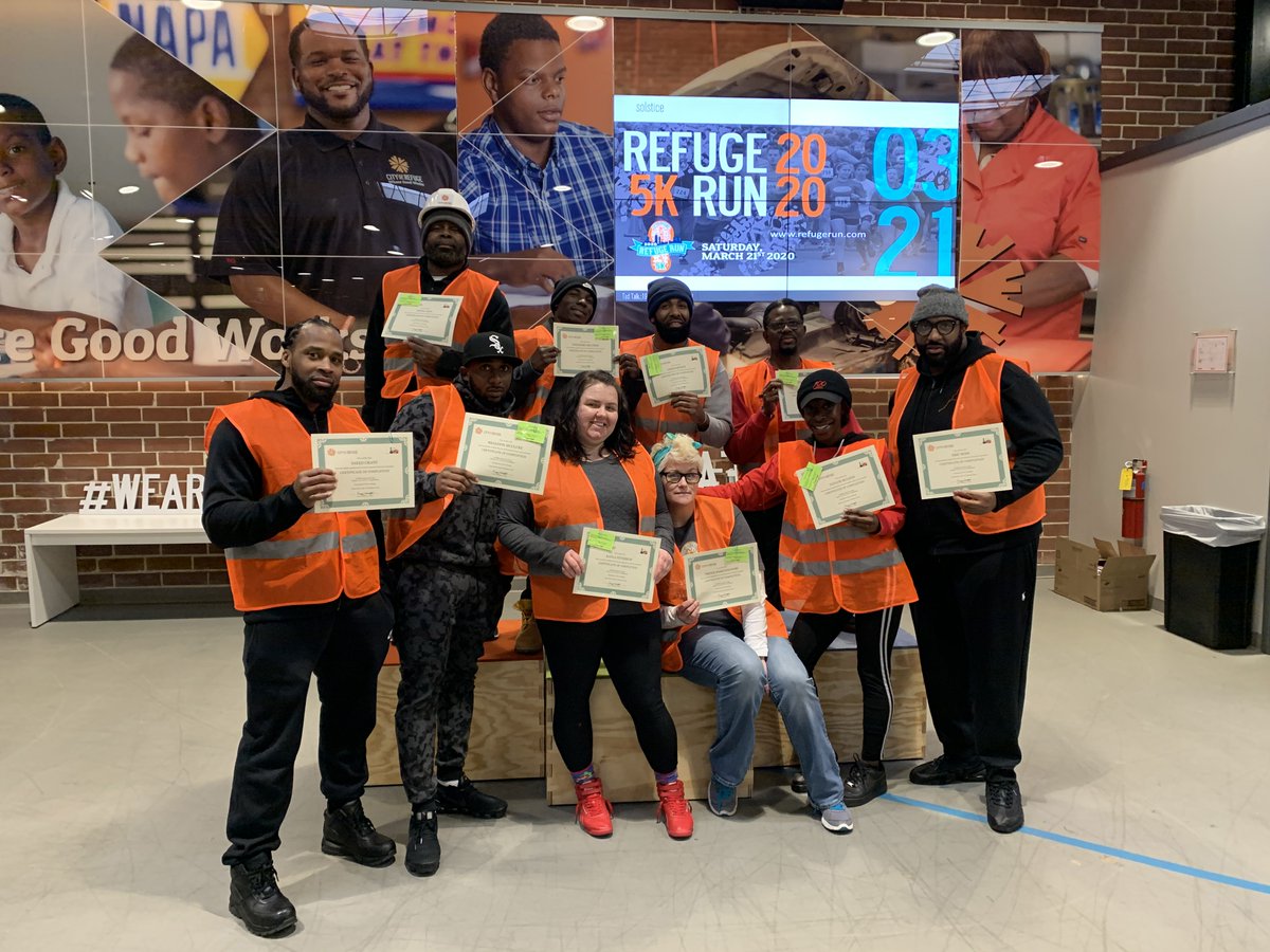 cityofrefugeatl's tweet photo. From trainee ➡️certified! Developed in partnership with the @ULGAtl and their Adult Reentry services, our forklift training class helps returning citizens and those with employment obstacles earn in-demand skills. #WeAreCOR #WhereGoodWorks https://t.co/CUpBYyST95