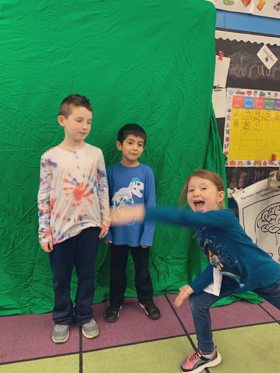 Lights camera action 🎥! Students experiment with our green screen for our community videos. Thanks to my student producer for creating a checklist and working hard ! 😁 <a href="/MissVattuone/">Natalie Celestine</a> #mineolaproud