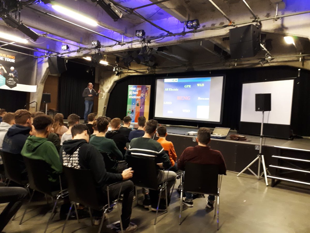 Vandaag presentatie mogen verzorgen voor enthousiaste toekomstige bouwkundigen bij Noordkade Veghel.
Ingegaan op toekomstige ontwikkelingen binnen ons vakgebied. bim5.nl