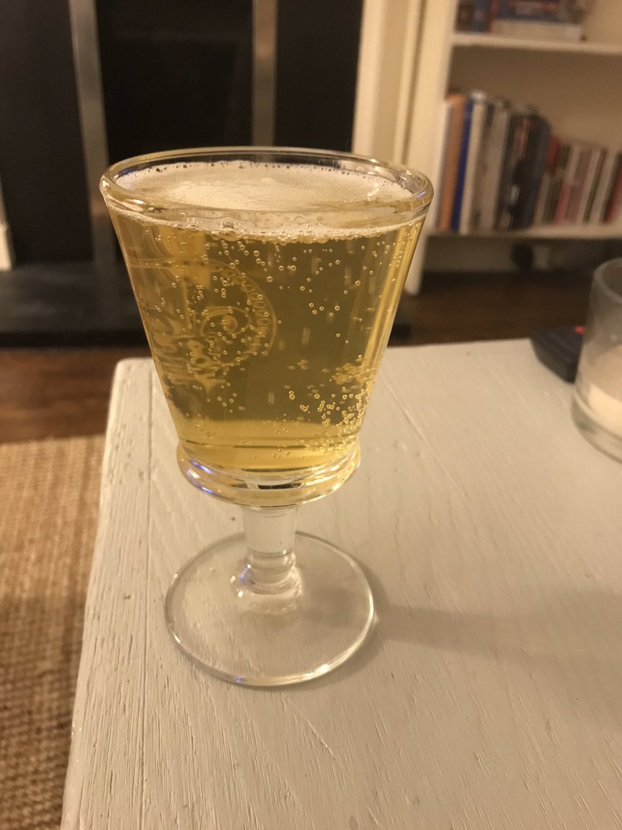 beer_goggle's tweet photo. This passion fruit #paleale from Amundsen Brewery looks and tastes like it’s just come out of the #amazon . Light in texture and bursting with grapefruit and bitter hops. It’s good but it wouldn’t take me off my go to beers. A not so colourful 5.5/10. #beercritic #canart #beer https://t.co/nuRn0UIHAq