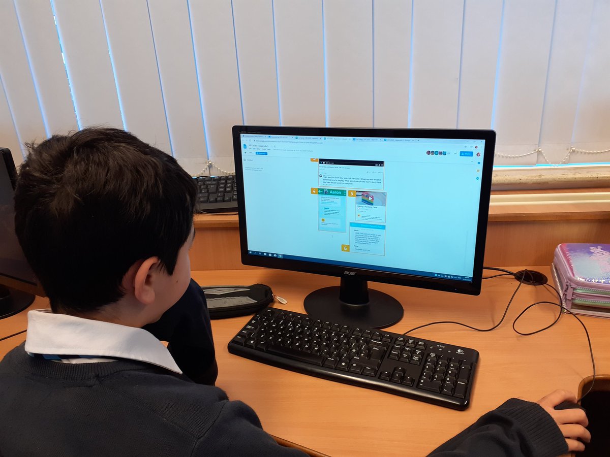 valleygardensnt's tweet image. Great sessions today looking at online identity #freetobeme #SaferInternetDay #vgmscomputing #esafety thanks to all the pupils for their maturity and positivity