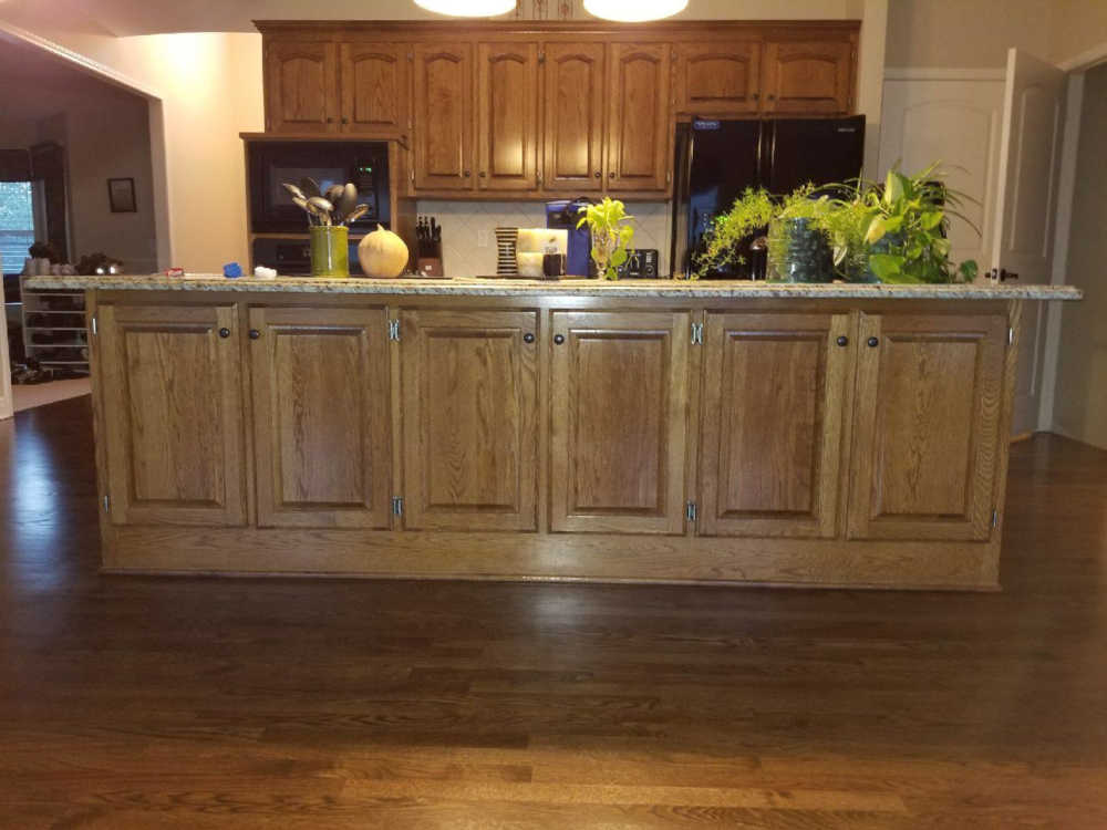 ProsKansas's tweet image. When you need a strong and durable surface underfoot, consider oak flooring in Kansas City. Oak flooring lasts for years and withstands the harshest traffic conditions. For the latest styles, turn to the experts at Kansas City Flooring Pros.

Call the experts now! (816) 203-3505