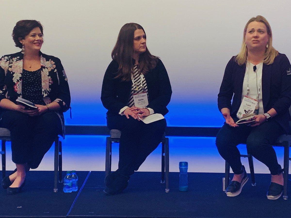 Fruits_Veggies's tweet photo. Shout out to our Fruit &amp; Vegetable Ambassador in Action, @TheProduceMom and @RealFoodBrands + @LeahJoy for their engaging panel on the power of podcasting for brand storytelling at #BrandStormATX 👏👏@UnitedFresh https://t.co/N5NEHd3ntu