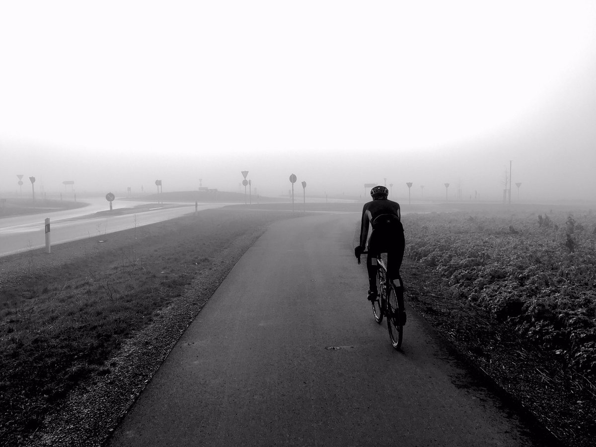 CherieRedecker's tweet photo. It doesnβt feel like hard work when you are having fun π€ Thanks to all my training buddies for the training adventures this winter.
@CONWAYFACTORY #letsgo #vision2020 #believe #conwaybikes #computermania #individuellvonxsight #science2sport https://t.co/6ECWwXIste
